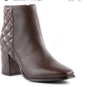 Seychelles Paramount Quilted Leather Heeled Boots in Brown NWOB Sz 9